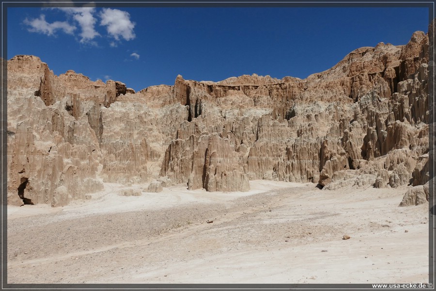 Cathedral_Gorge_2024_007