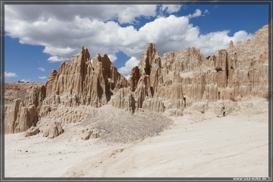 Cathedral_Gorge_2024_015