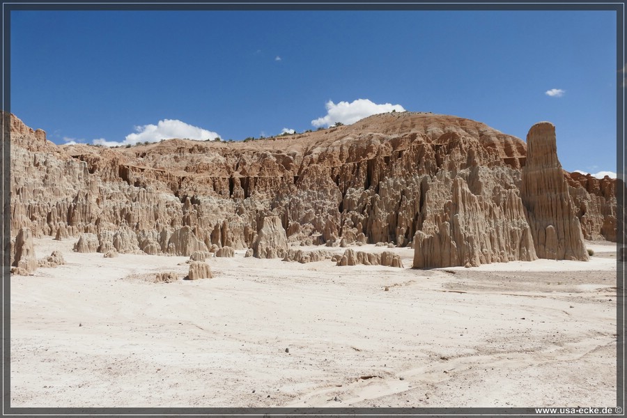 Cathedral_Gorge_2024_019