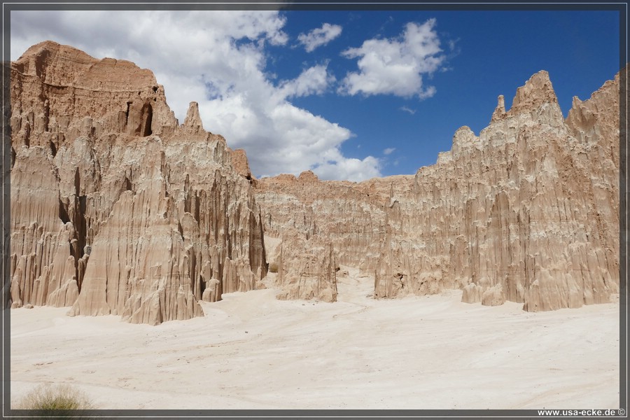Cathedral_Gorge_2024_022