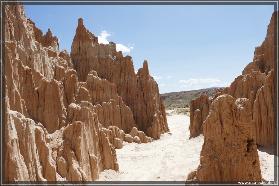 Cathedral_Gorge_2024_034