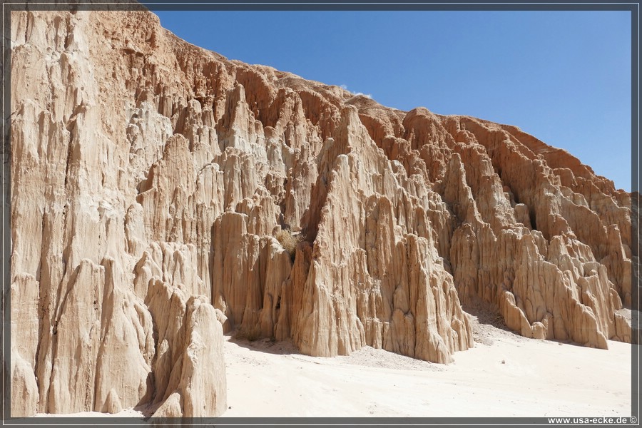 Cathedral_Gorge_2024_037