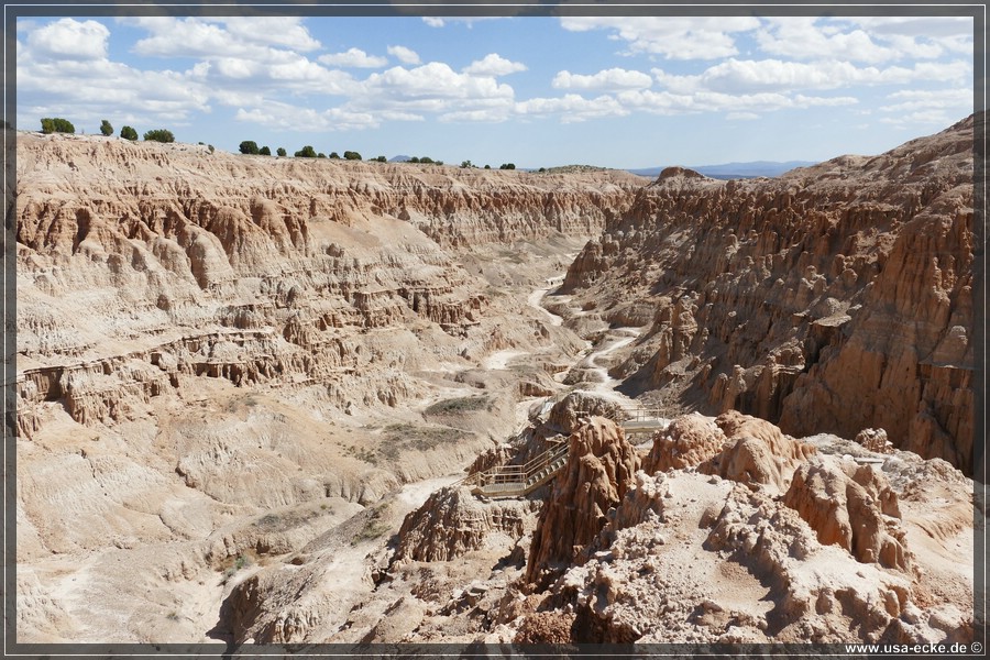 Cathedral_Gorge_2024_055