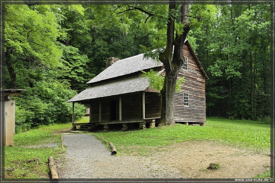 GSMNP_CadesCove_2026_046