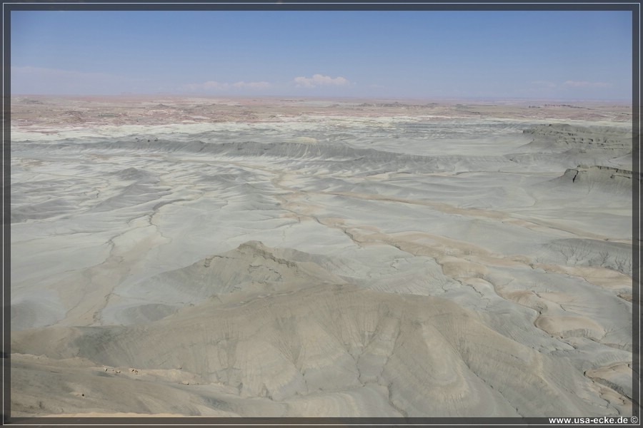 Moon_Overlook_2025_007