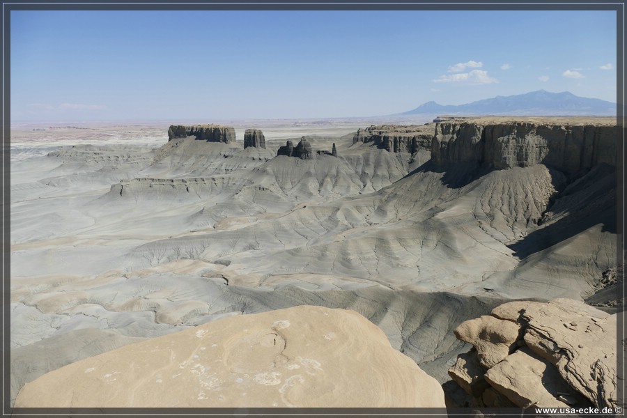Moon_Overlook_2025_010