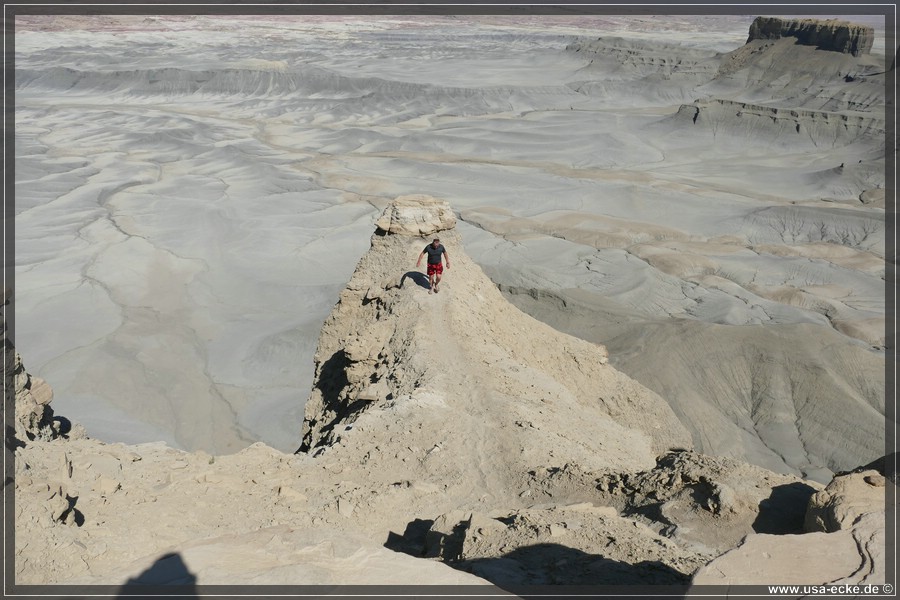 Moon_Overlook_2025_020