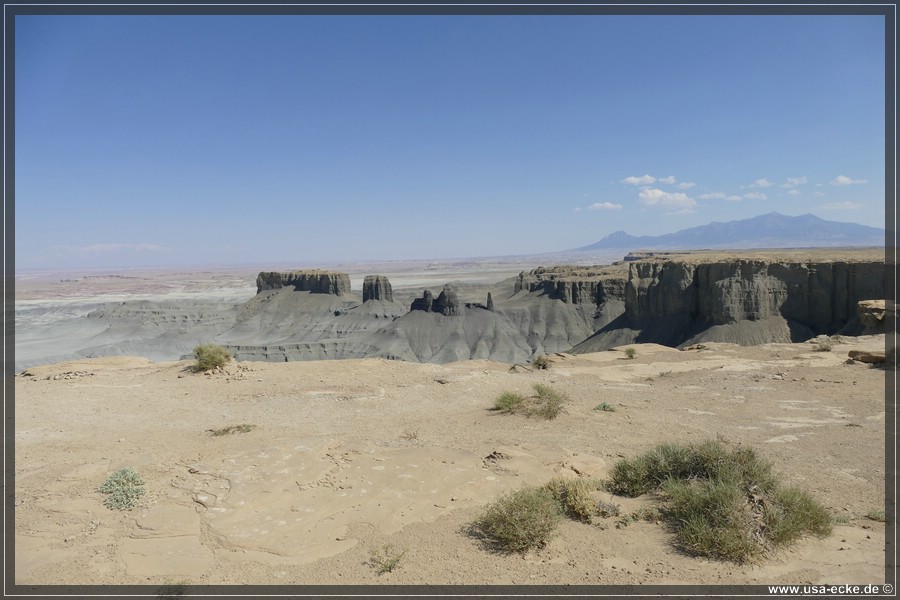 Moon_Overlook_2025_025