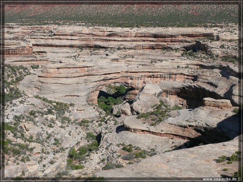 Natural_Bridges_02