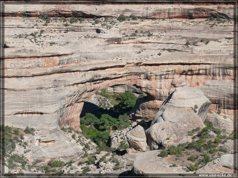 Natural_Bridges_03