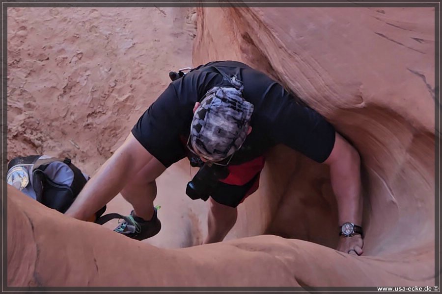 PeekaBoo_2025_008