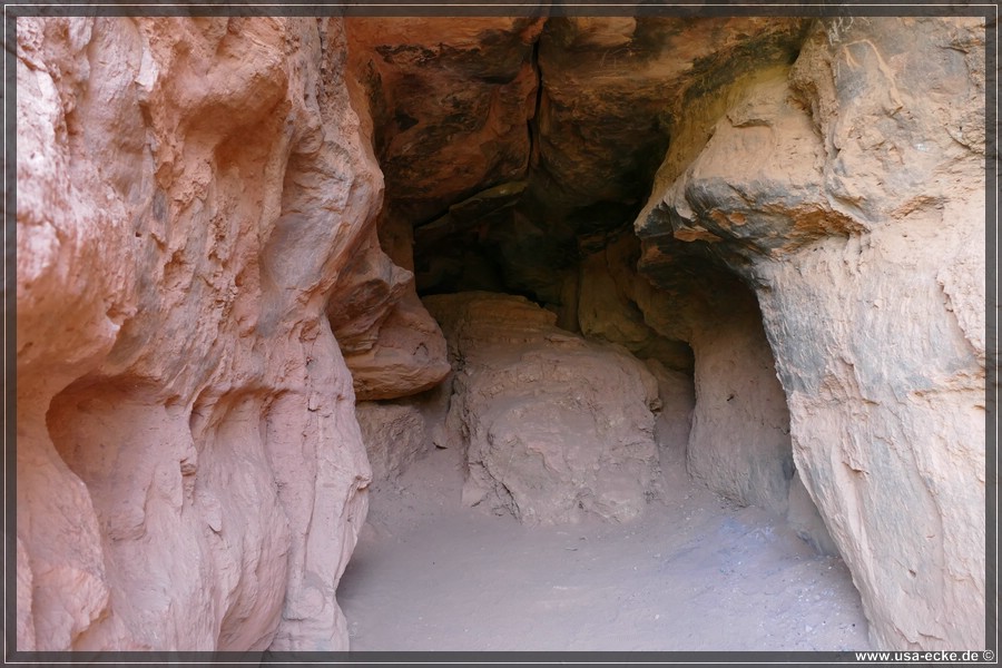 RavenCaves_2025_010