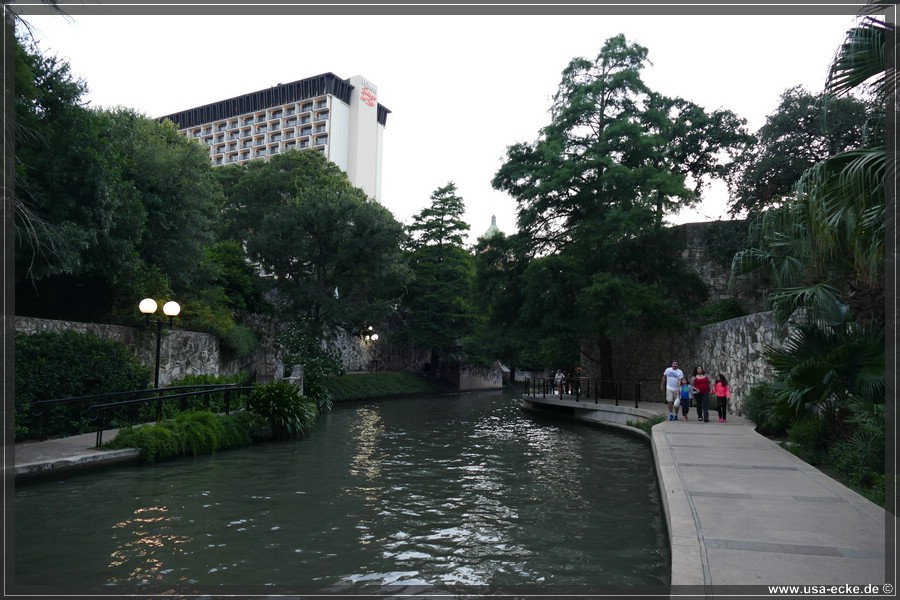 riverwalk_032