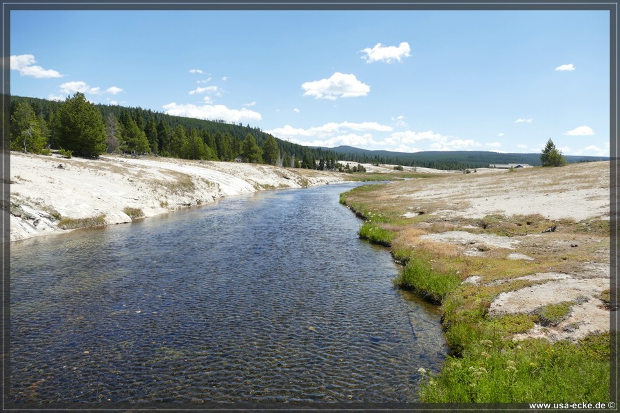Upper_Geyser_2025_009